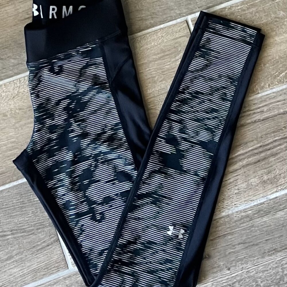 Under Armour Activewear Leggings Size SM